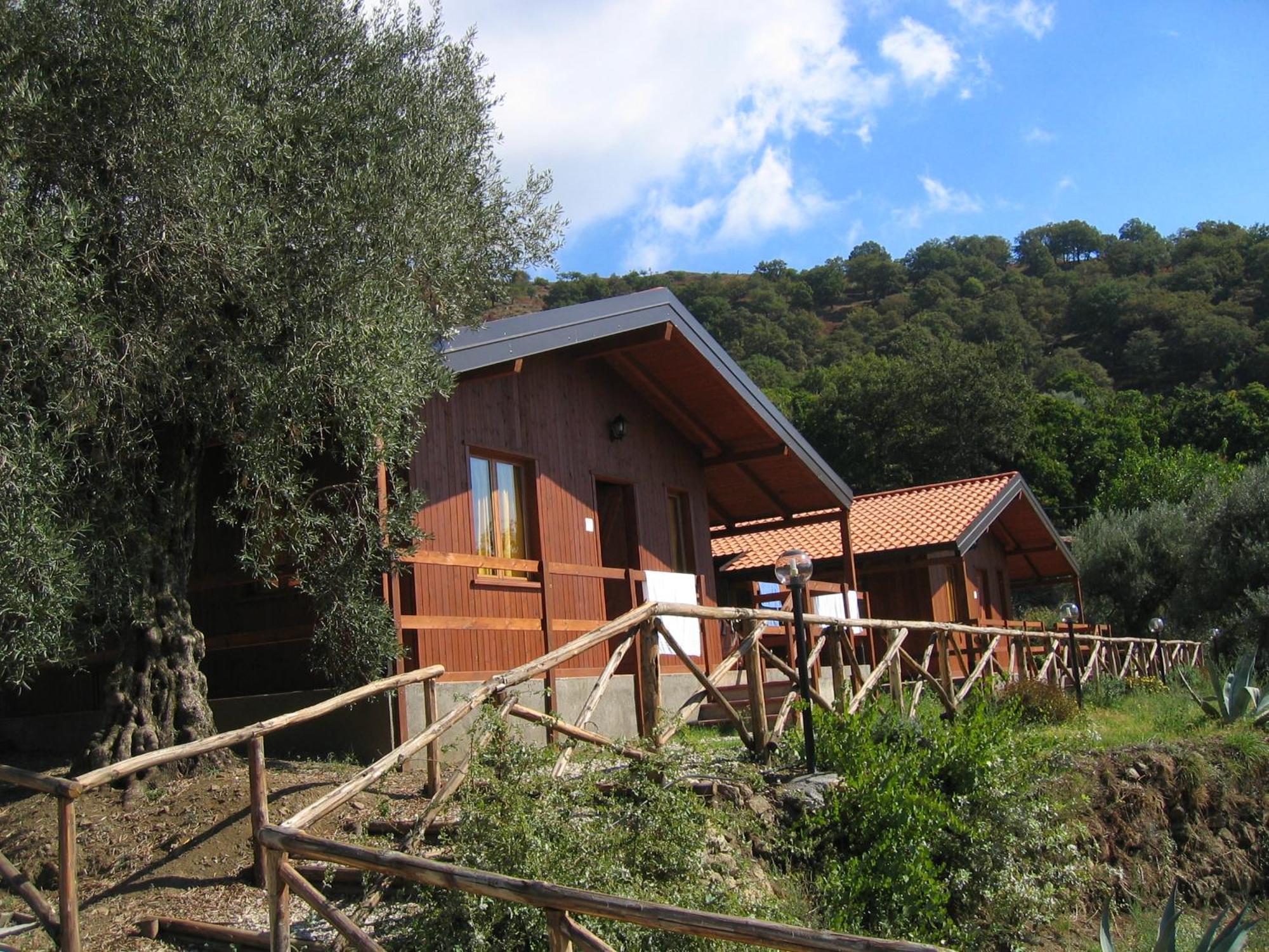 Agriturismo San Cataldo Motta Camastra Luaran gambar