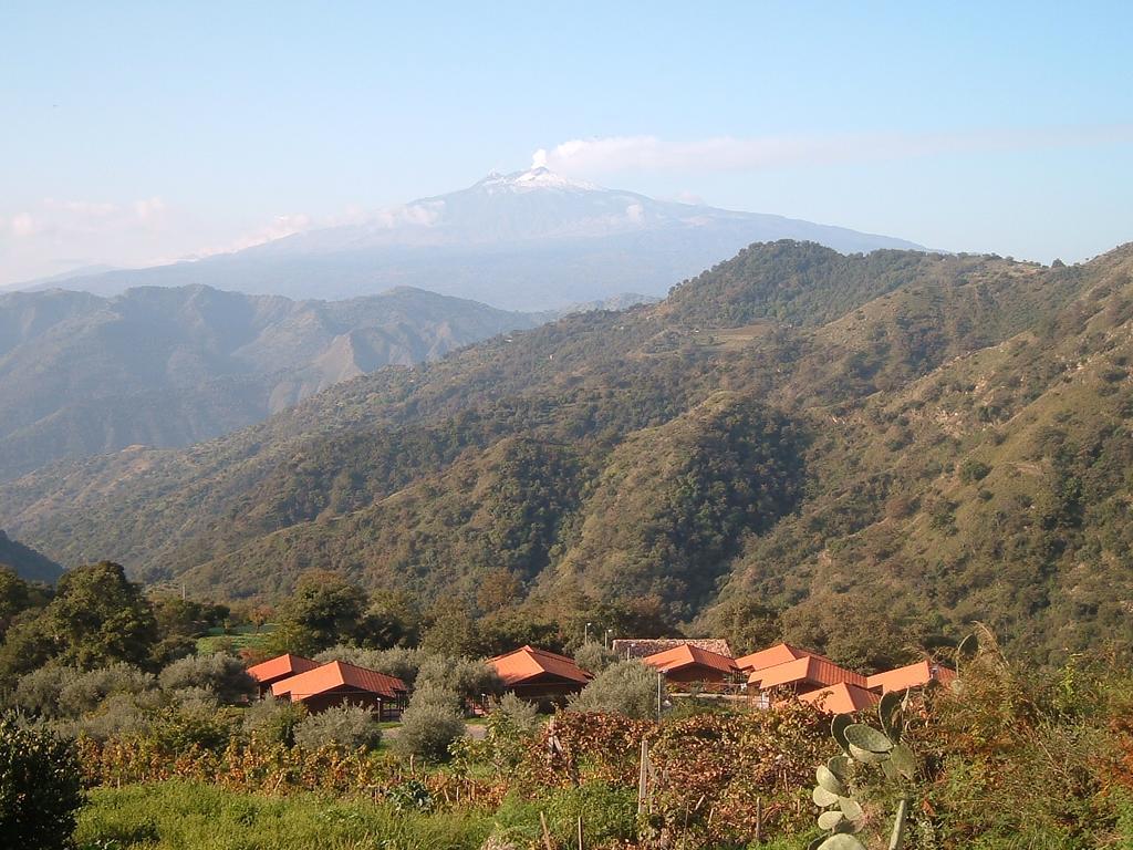 Agriturismo San Cataldo Motta Camastra Luaran gambar